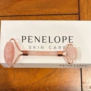 NWT Rose Quartz Facial Roller